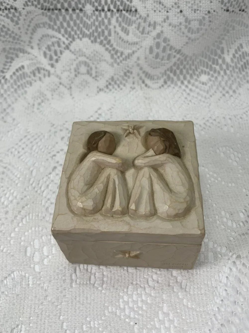 VTG 2003 Resin DEMDACO Willow Tree Susan LORDI Friendship Sculpted Keepsake Box